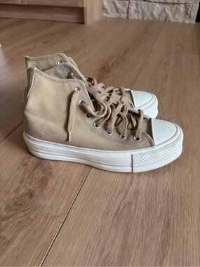 Women’s suede converse high top